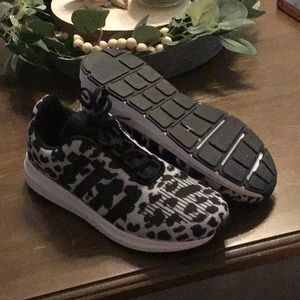 Leopard sneakers